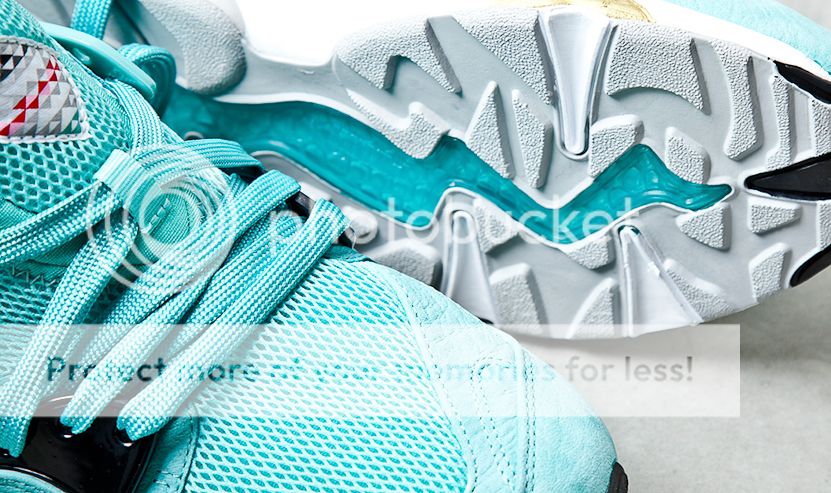 photo sharkbait-sneaker-freaker-blaze-of-glory_zpsfba06e3a.jpg